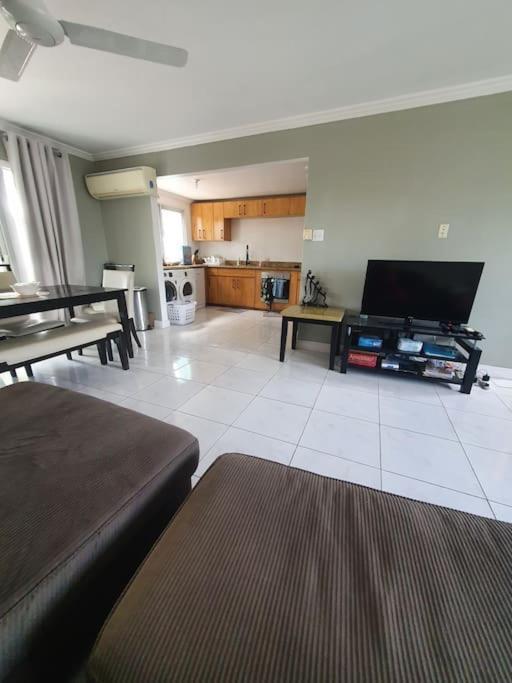 Вілла Townhouse By The Bay, Little Bay Country Club ,Negril Orange Bay Екстер'єр фото