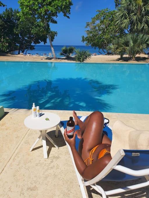 Вілла Townhouse By The Bay, Little Bay Country Club ,Negril Orange Bay Екстер'єр фото