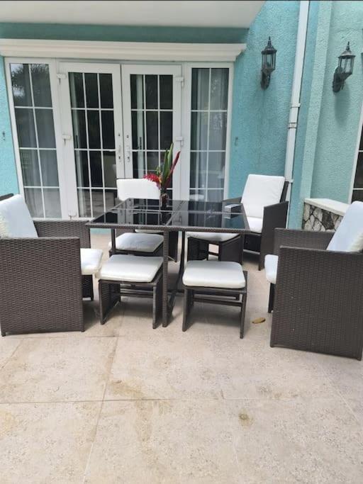 Вілла Townhouse By The Bay, Little Bay Country Club ,Negril Orange Bay Екстер'єр фото